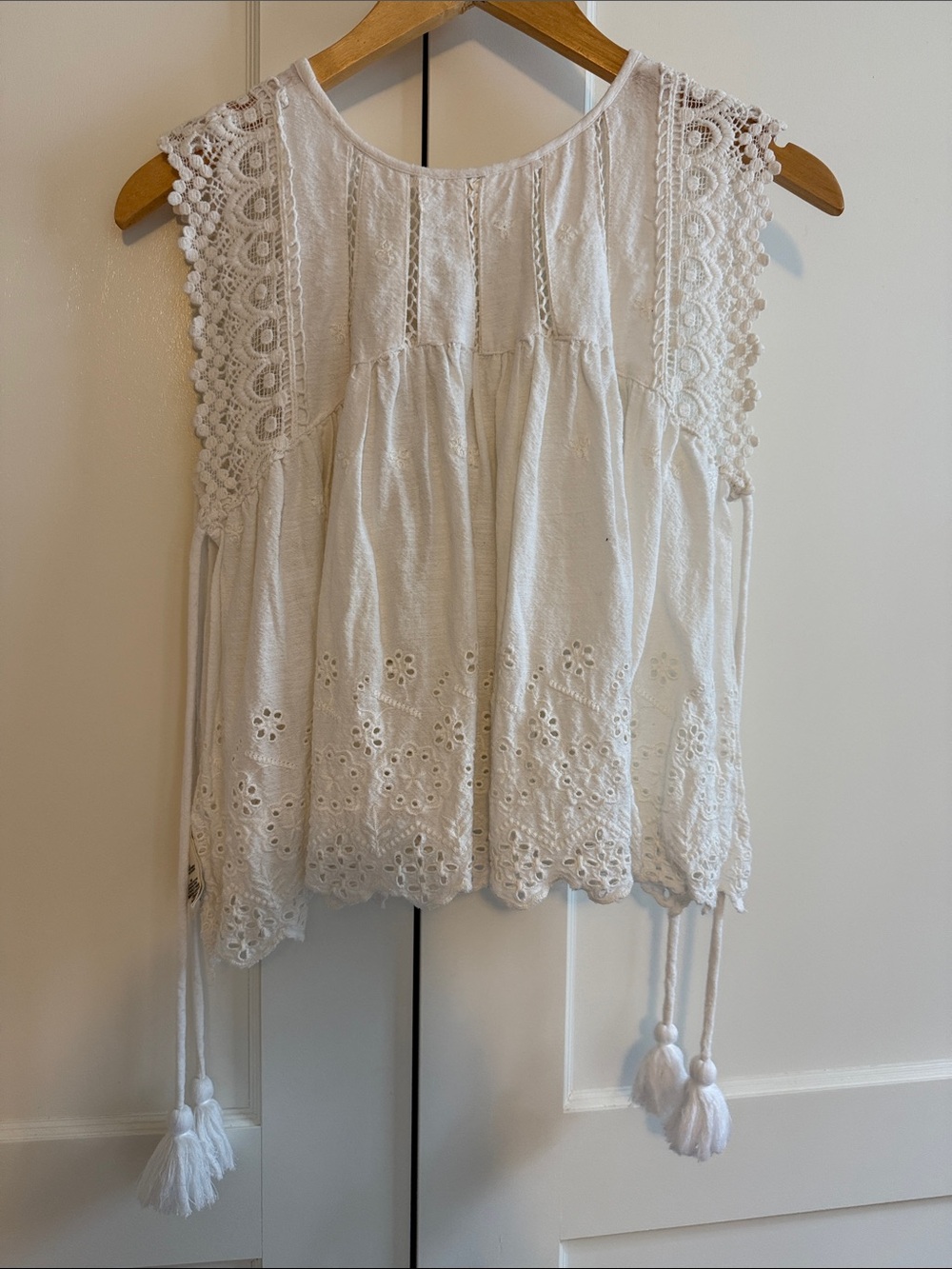 Free People Boho Eyelet Swing Tank | Crochet Lace | White | XS - Picture 6 of 6